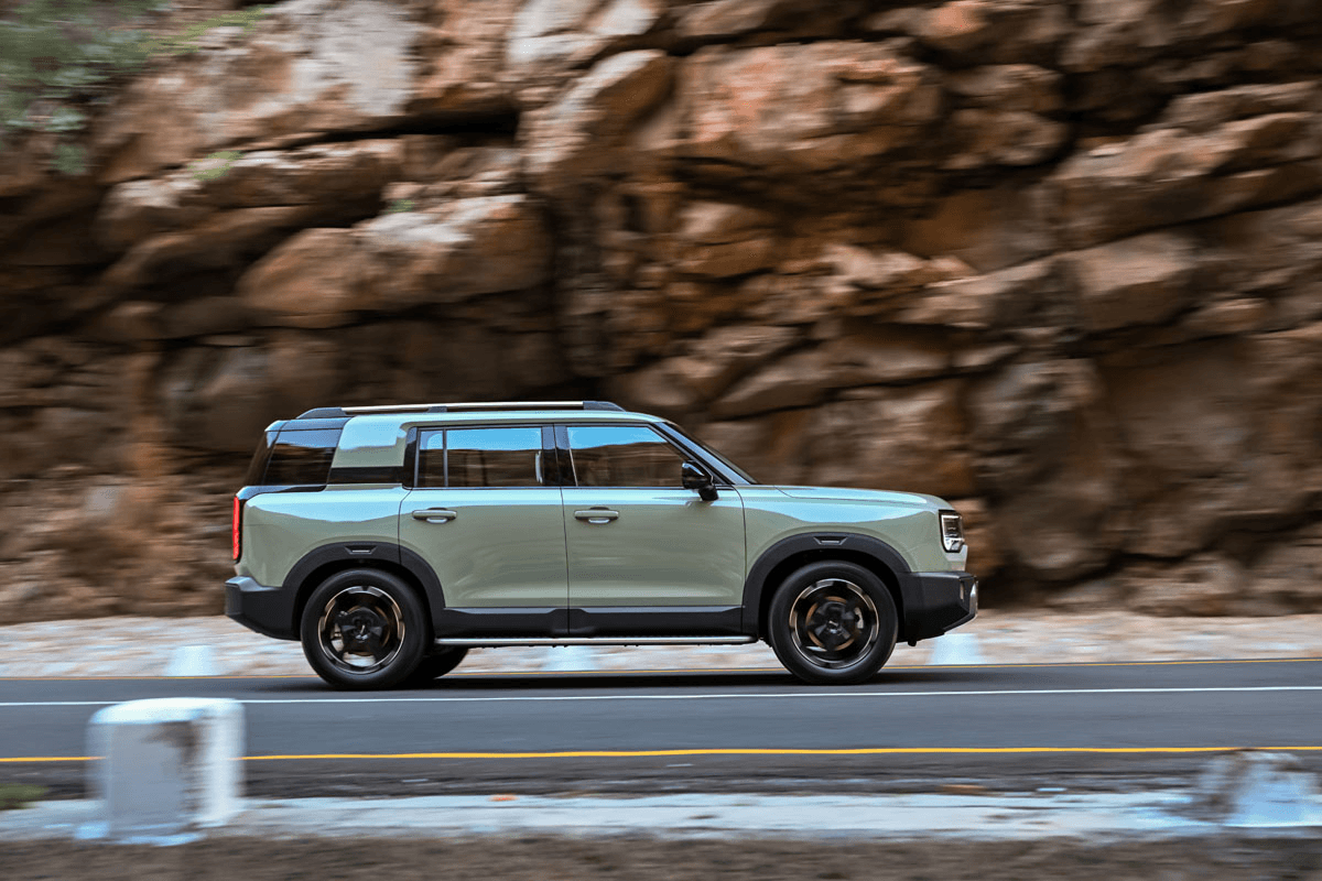 BAIC B30 19-Inch Bicolour Alloy Wheels